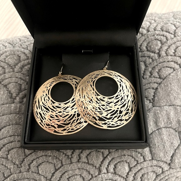 ISARA gold plated, round new with tags earrings - Picture 4 of 4